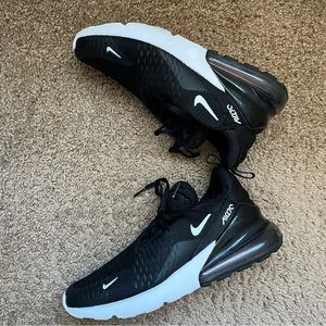 Boy’s slightly worn Nike Air Max 270s 7Y